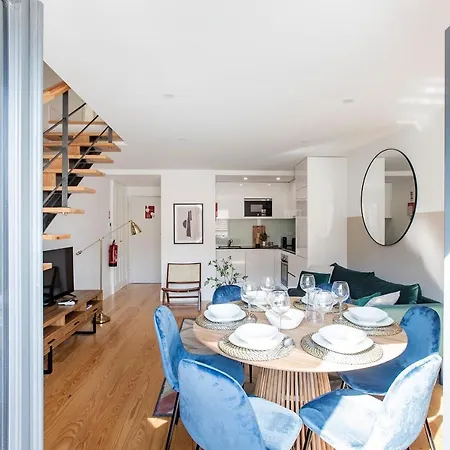 Apartment Bright 3br Flat W/ Ac In Center By Lovelystay *