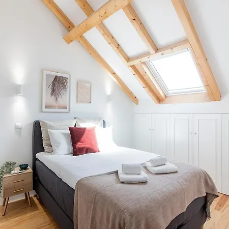 Bright 3br Flat W/ Ac In Center By Lovelystay Apartment Porto